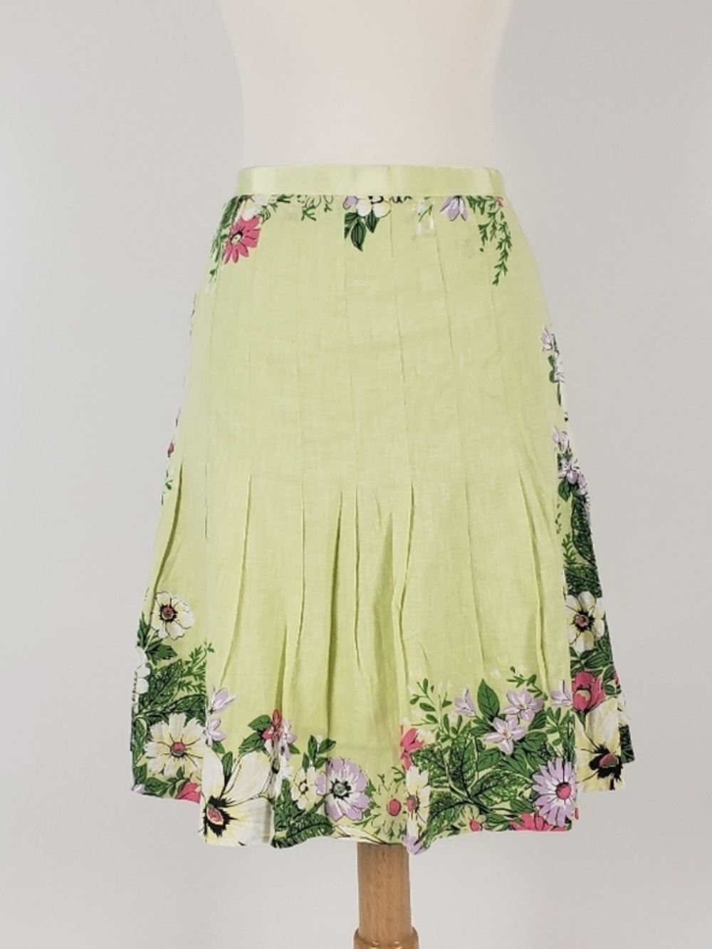 LOFT Pale Yellow Linen-Cotton A-Line Pleated Skirt